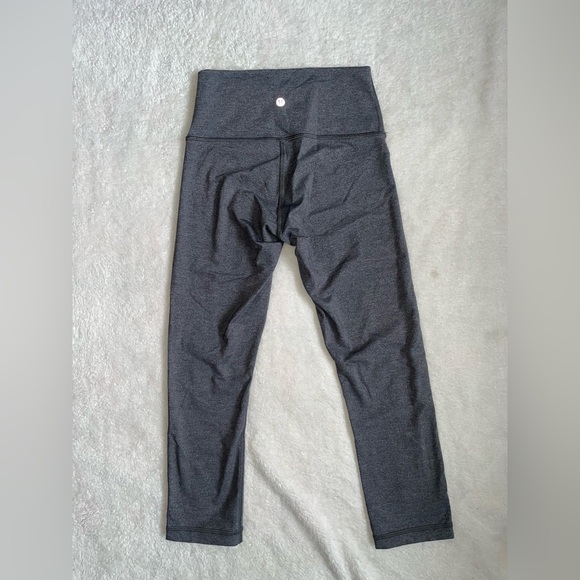 Lululemon Wunder Under Crop (Hi-Rise) - Picture 4 of 9